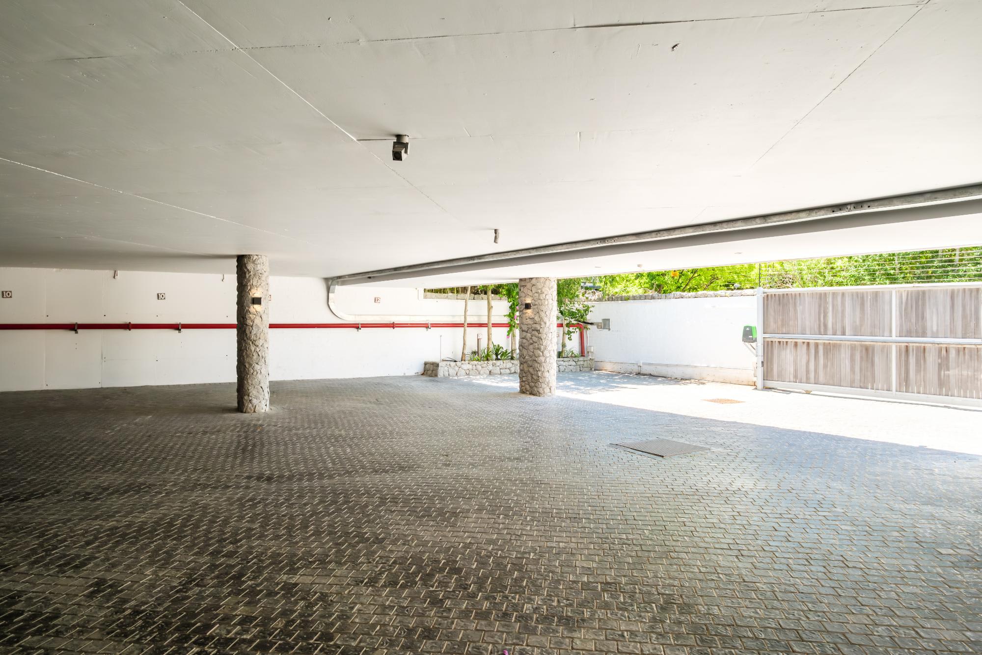 property_[object Object]_19