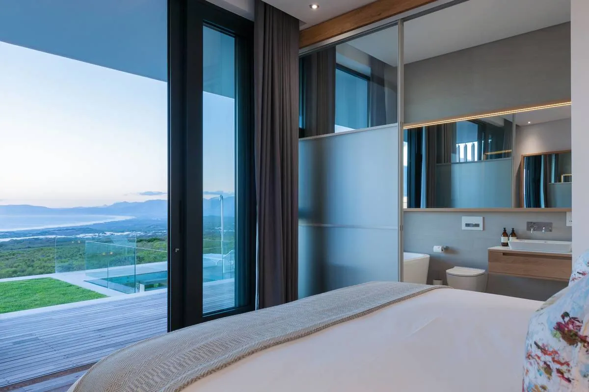 property_[object Object]_6