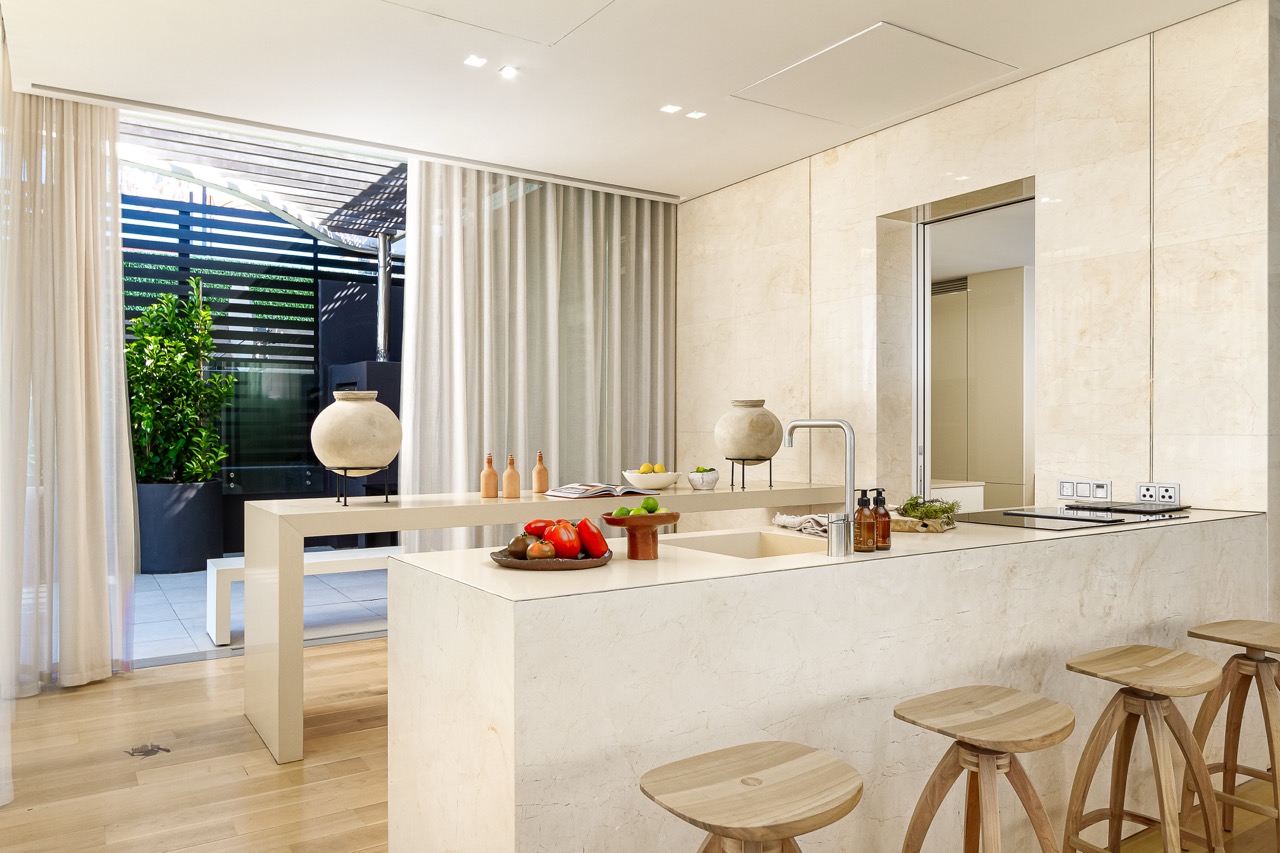 property_[object Object]_24