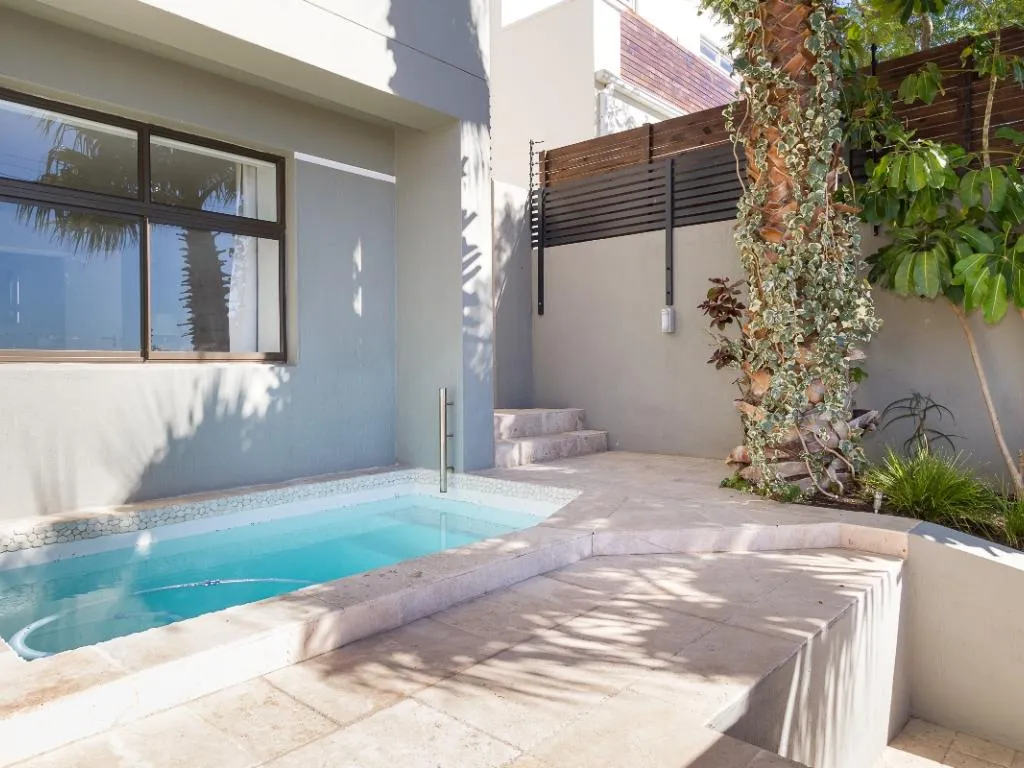 property_[object Object]_4