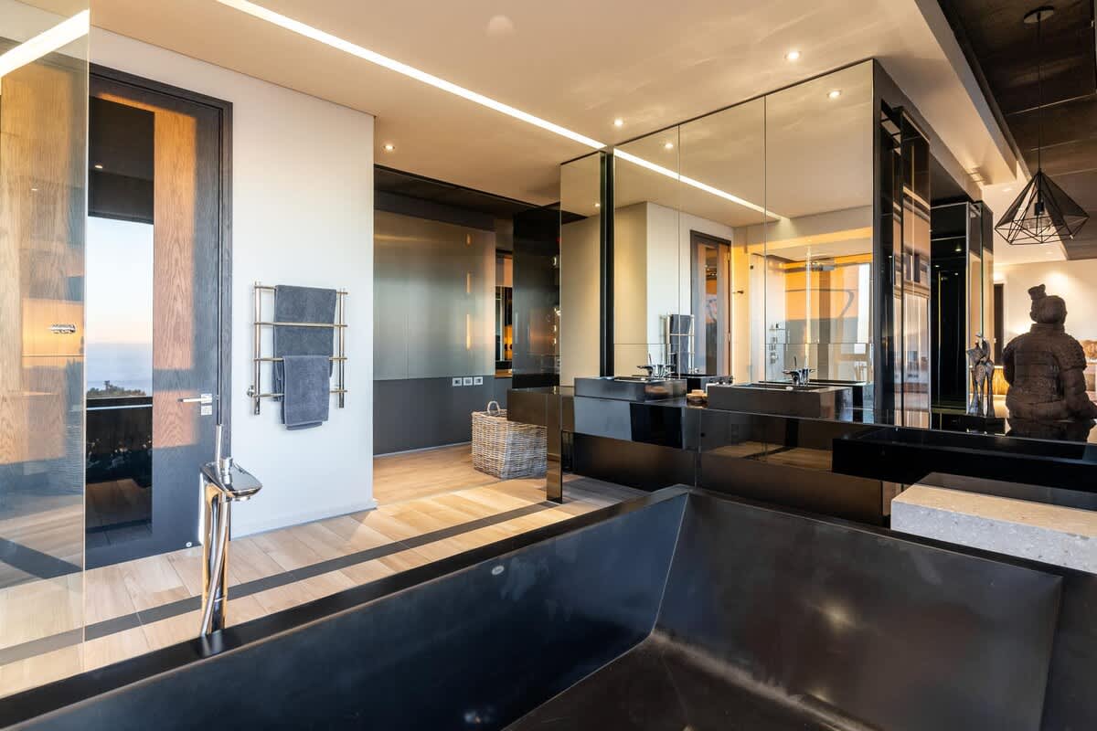 property_[object Object]_35