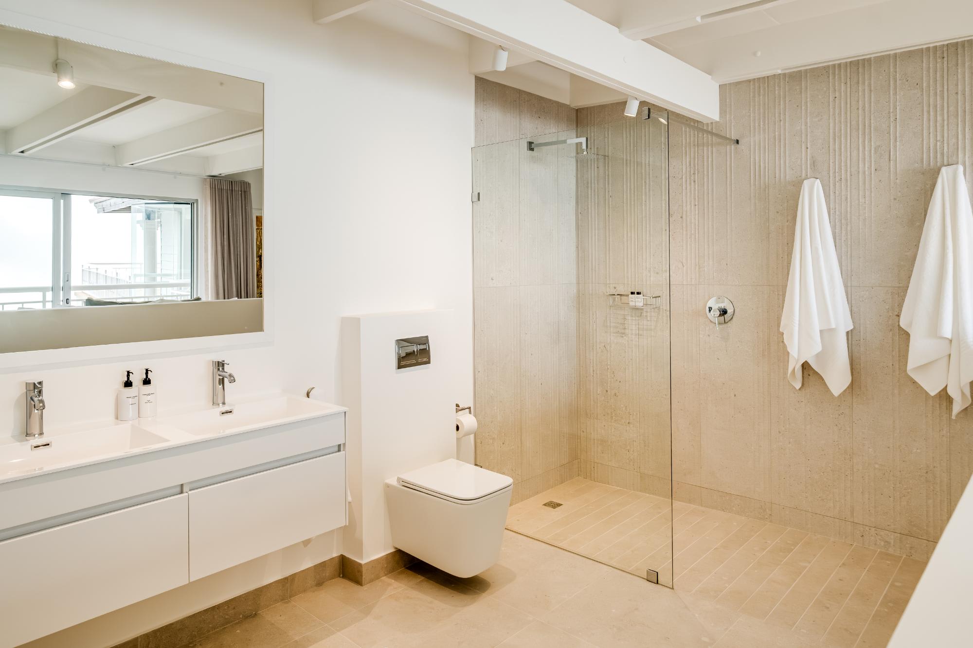 property_[object Object]_18