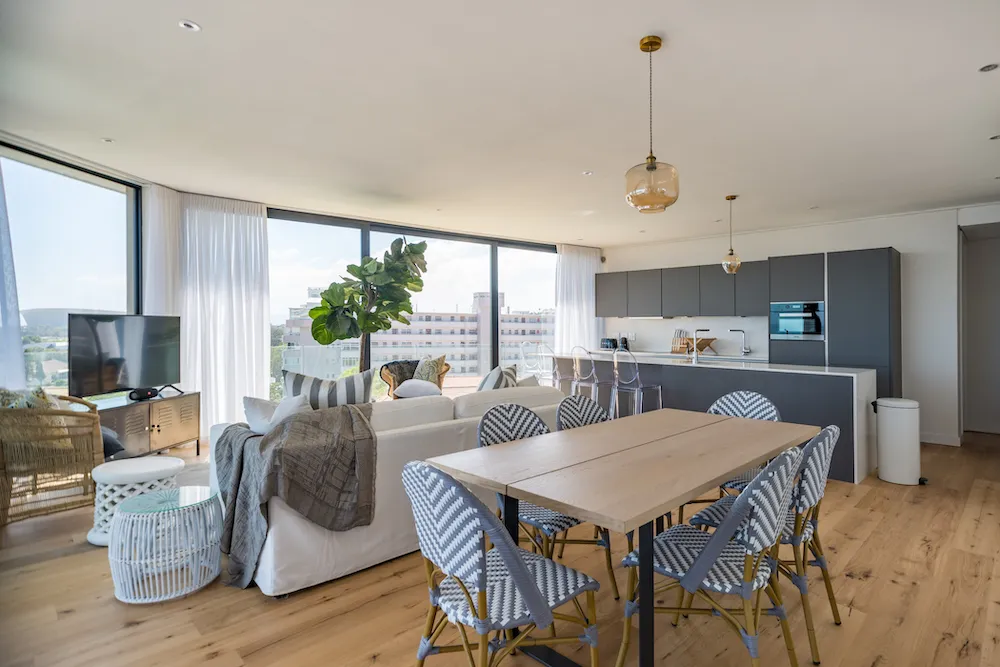 property_[object Object]_4