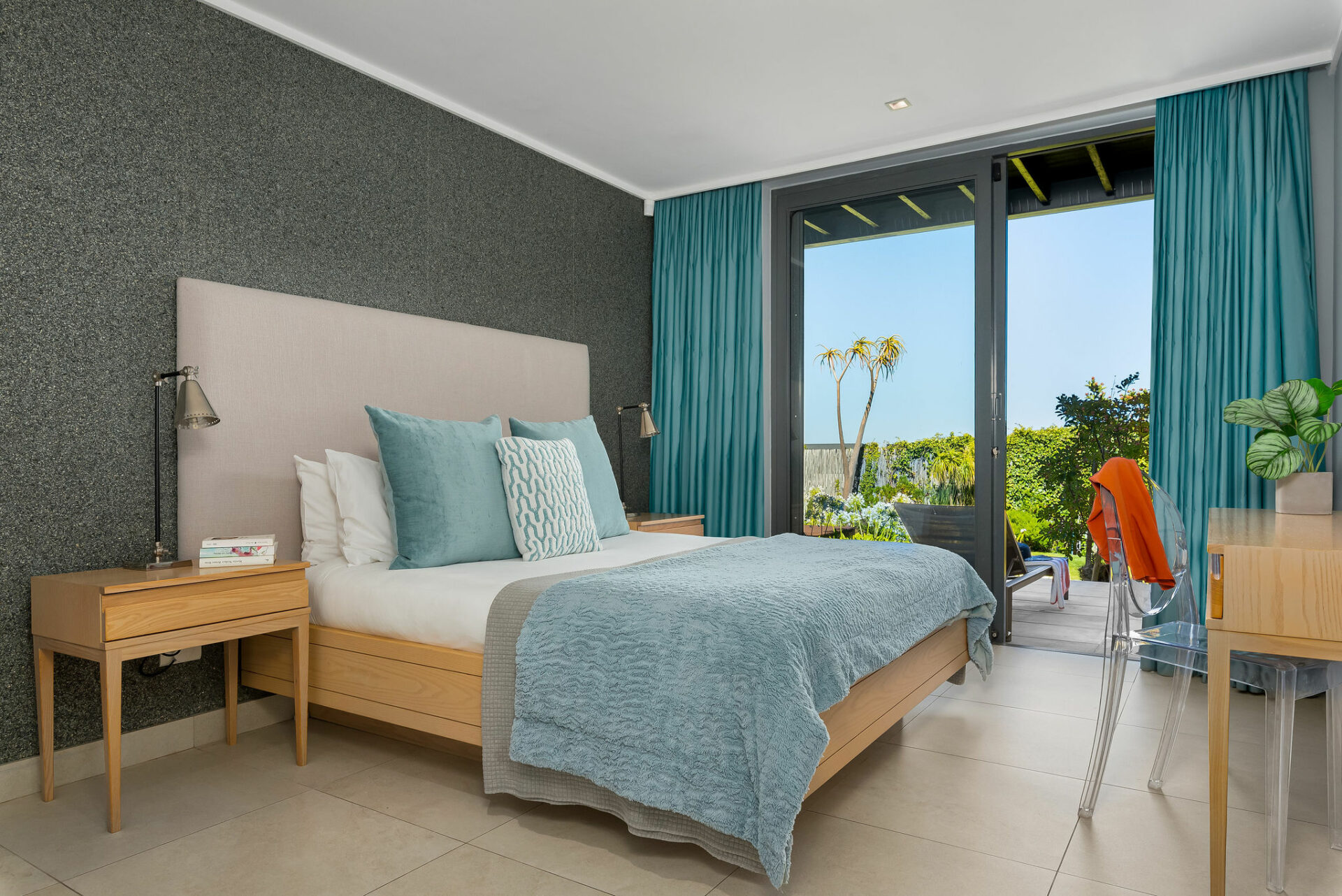 property_[object Object]_7