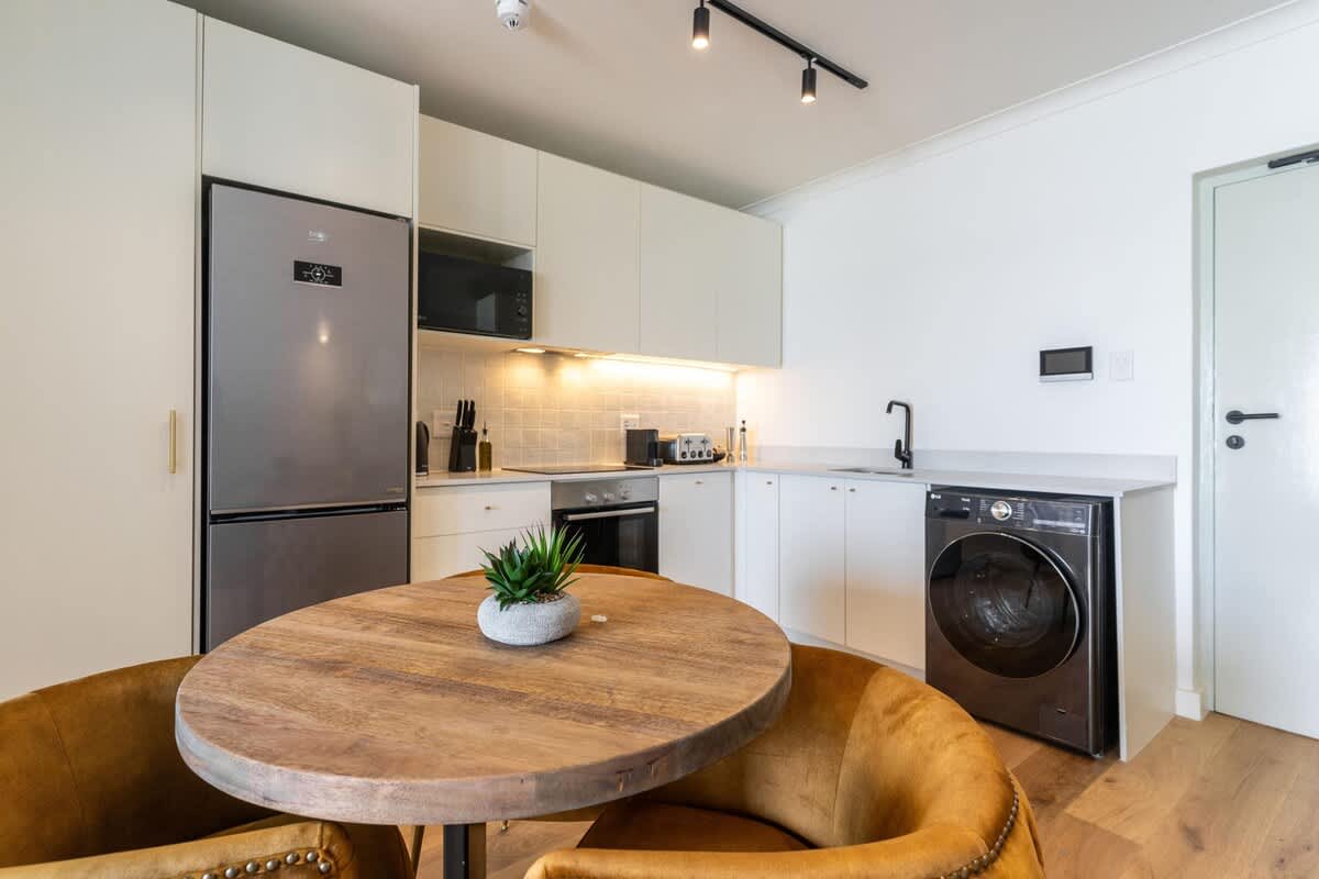 property_[object Object]_7