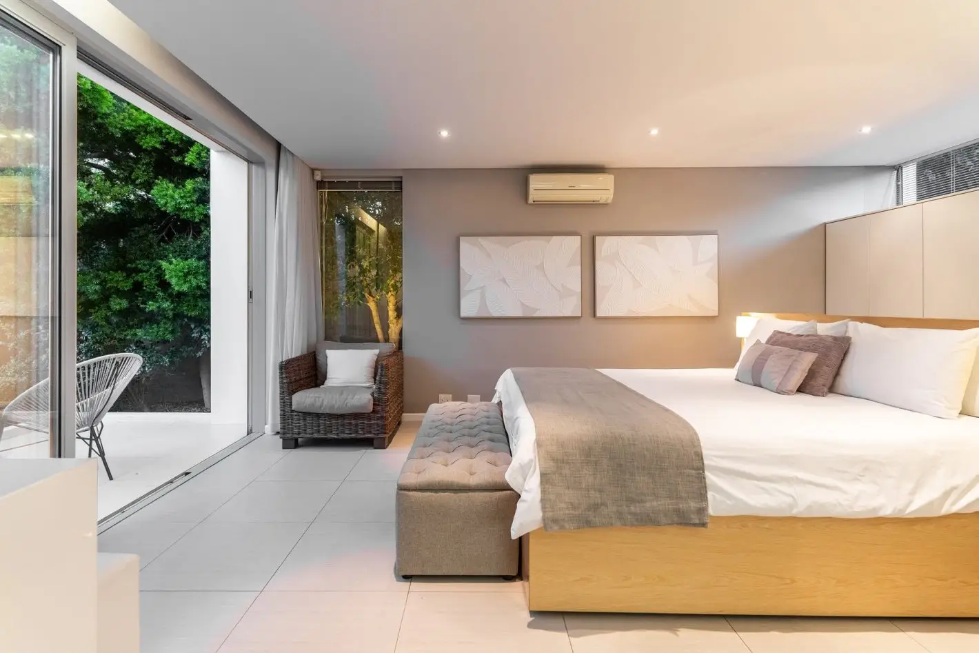 property_[object Object]_37