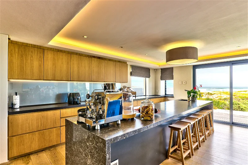 property_[object Object]_77