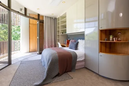 property_[object Object]_24