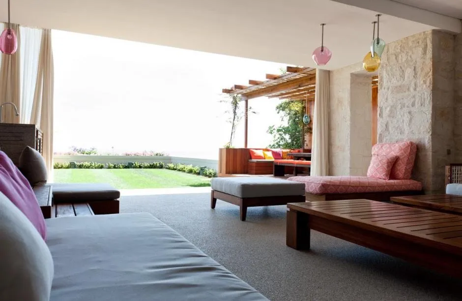 property_[object Object]_12