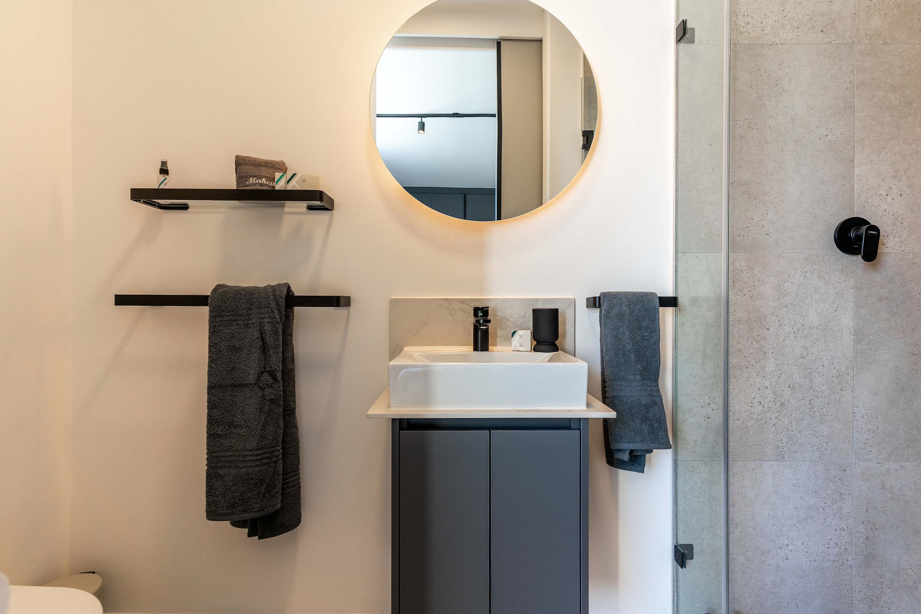 property_[object Object]_13