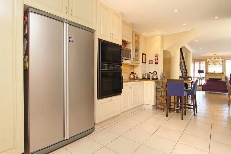 property_[object Object]_4