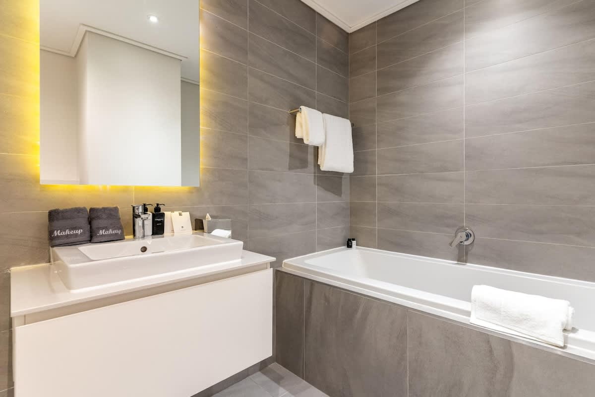 property_[object Object]_14