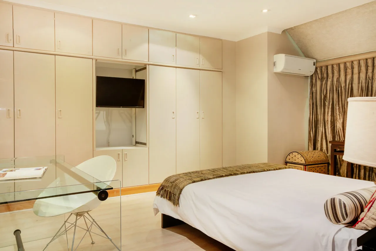 property_[object Object]_7