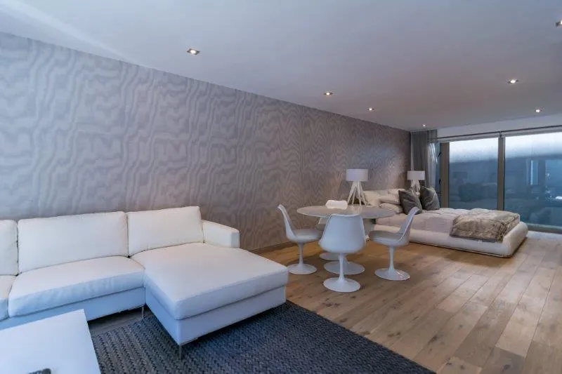 property_[object Object]_4