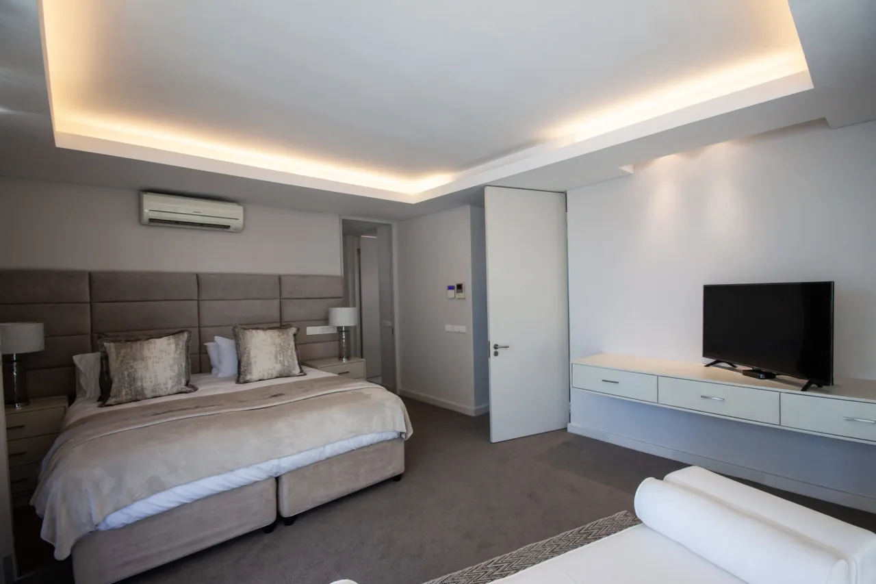 property_[object Object]_19