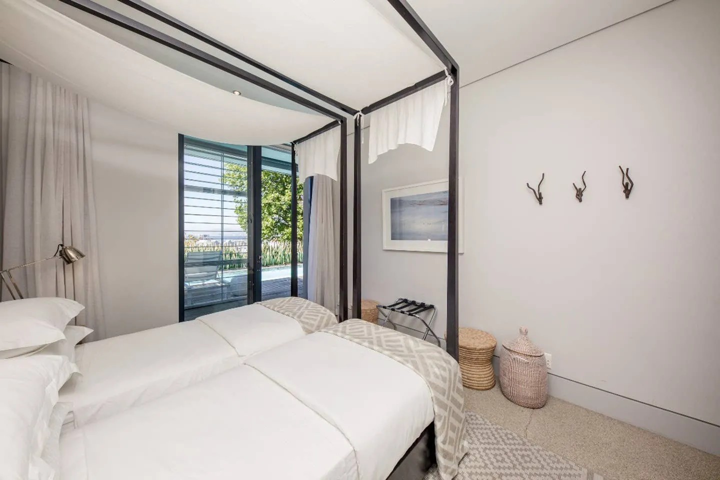 property_[object Object]_6