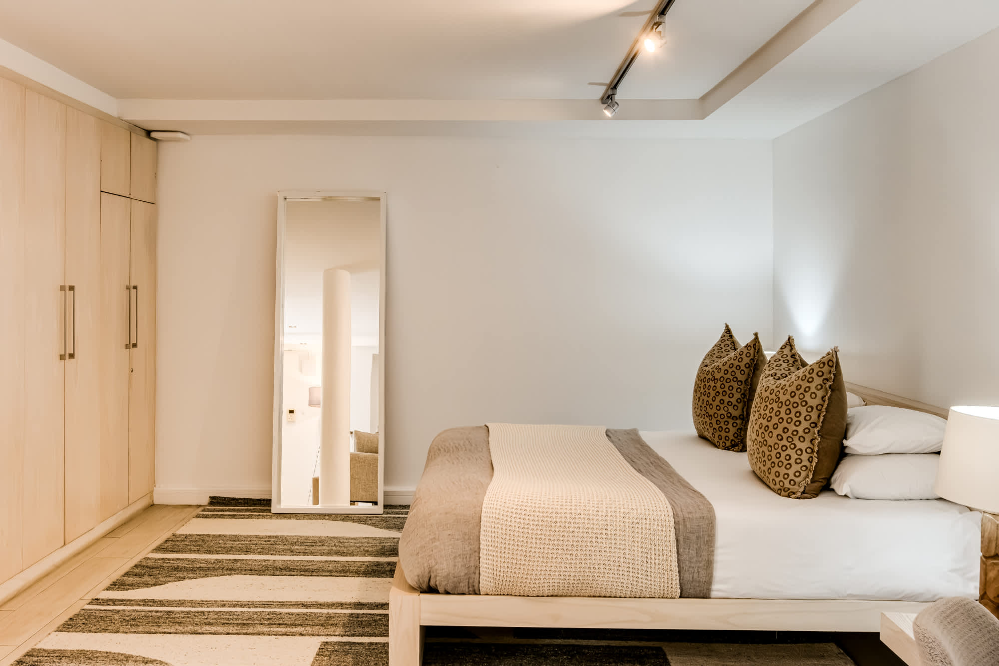 property_[object Object]_15