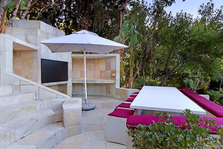 property_[object Object]_10