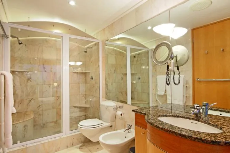 property_[object Object]_9