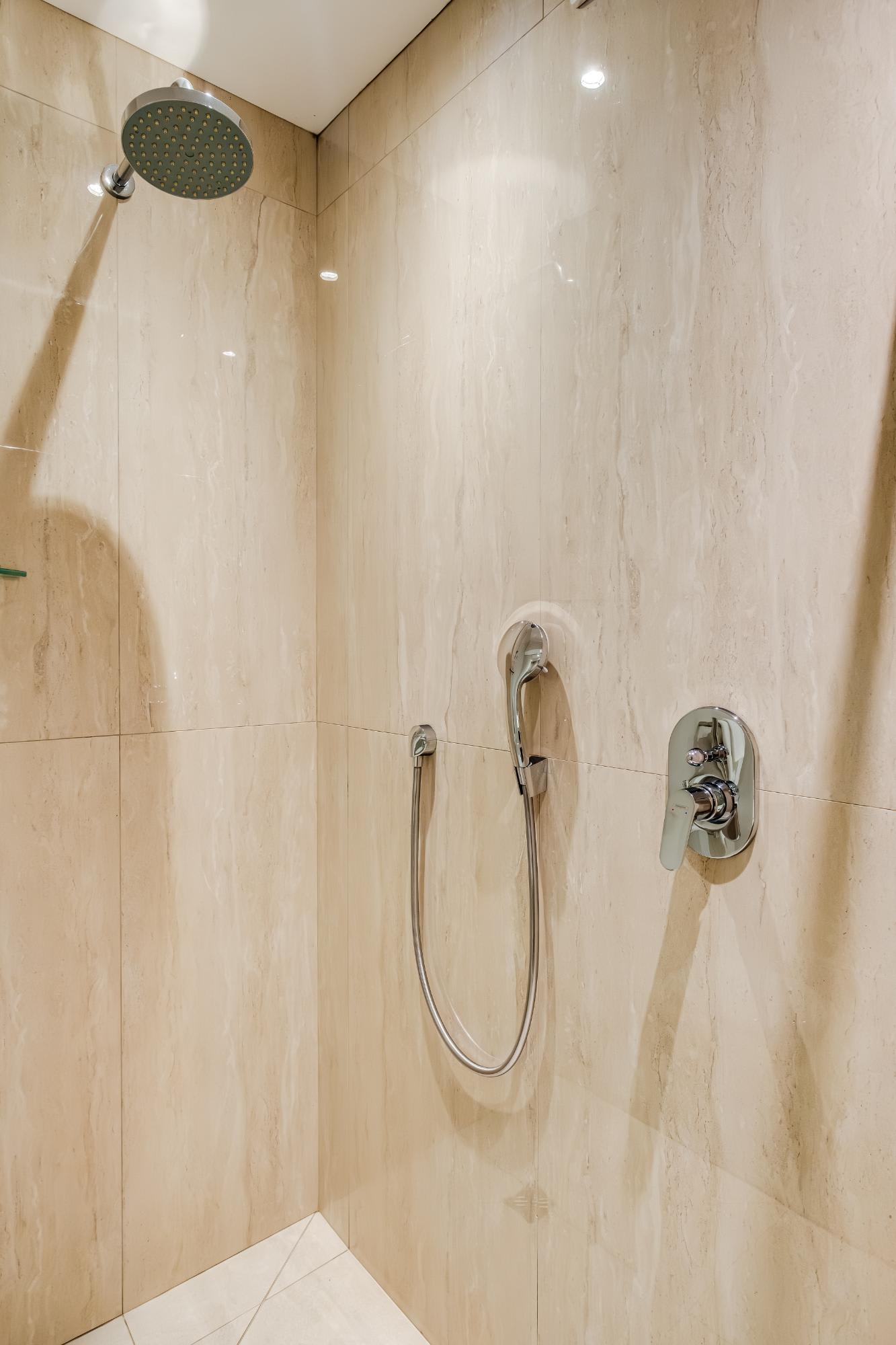 property_[object Object]_26