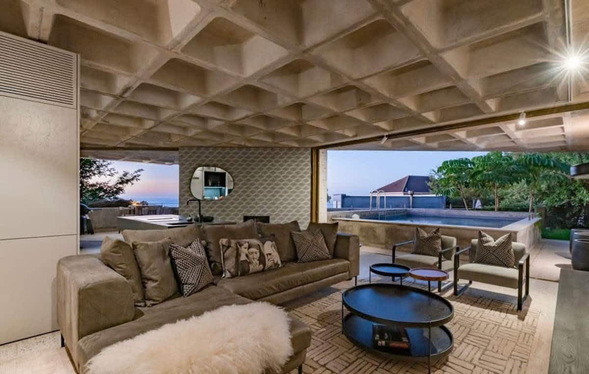 property_[object Object]_18