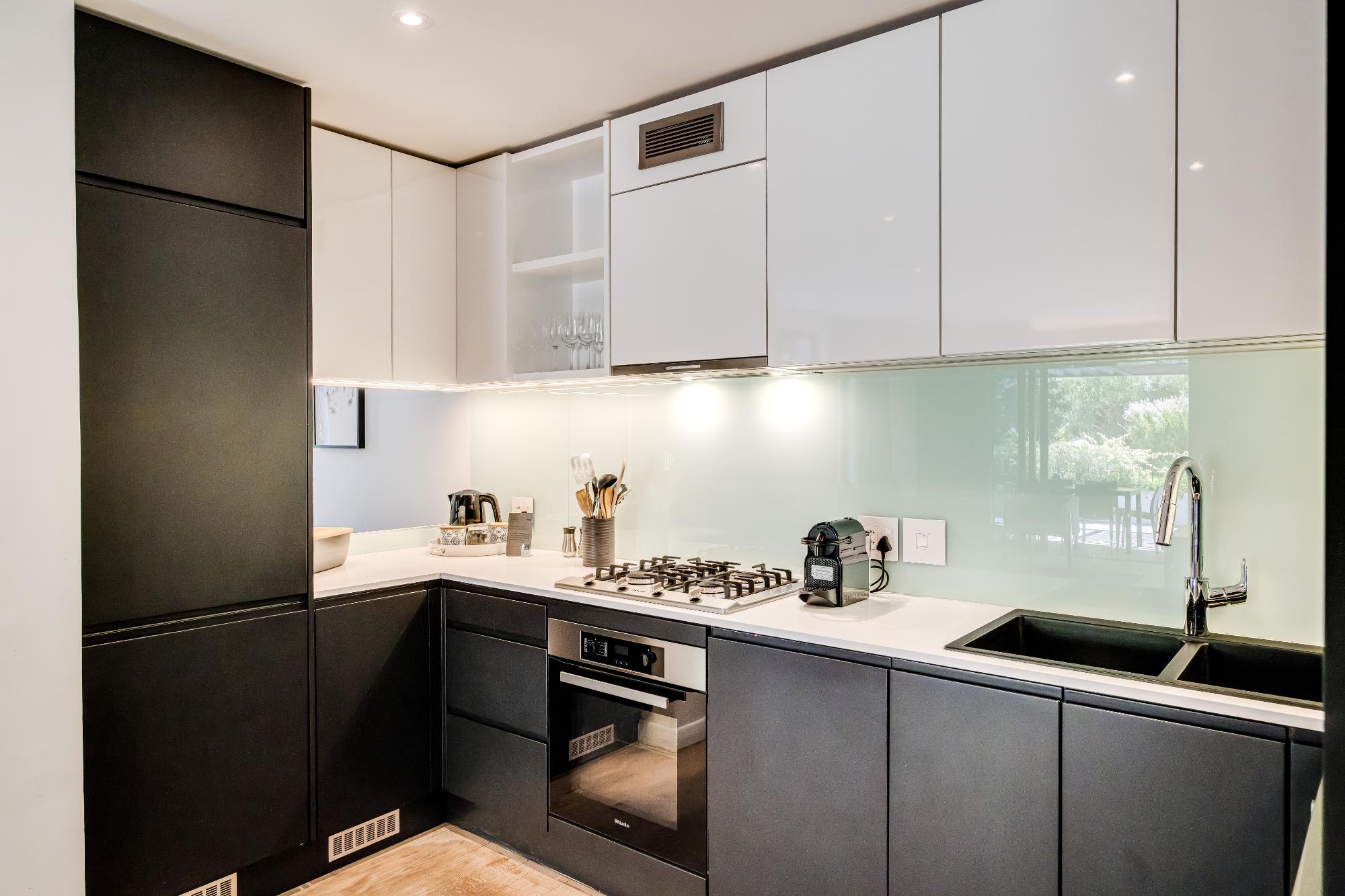 property_[object Object]_16