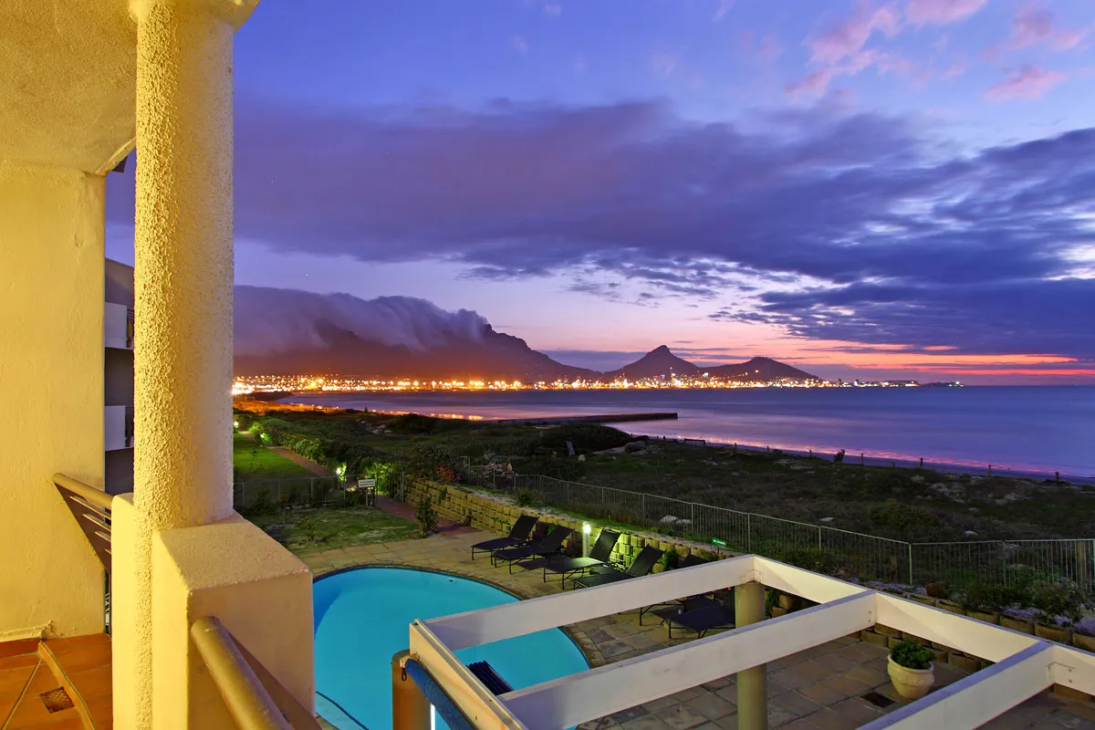 Leisure Bay 229, Lagoon Beach