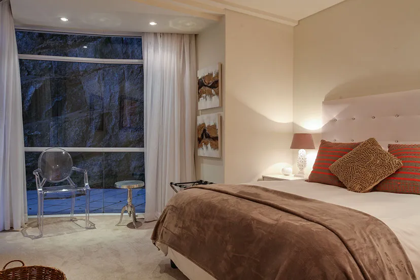 property_[object Object]_6