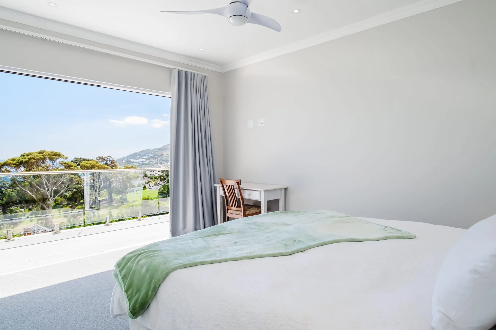 property_[object Object]_16