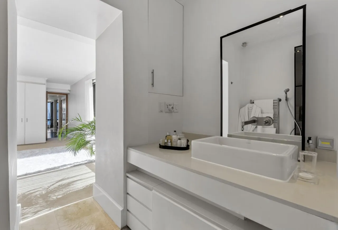 property_[object Object]_17