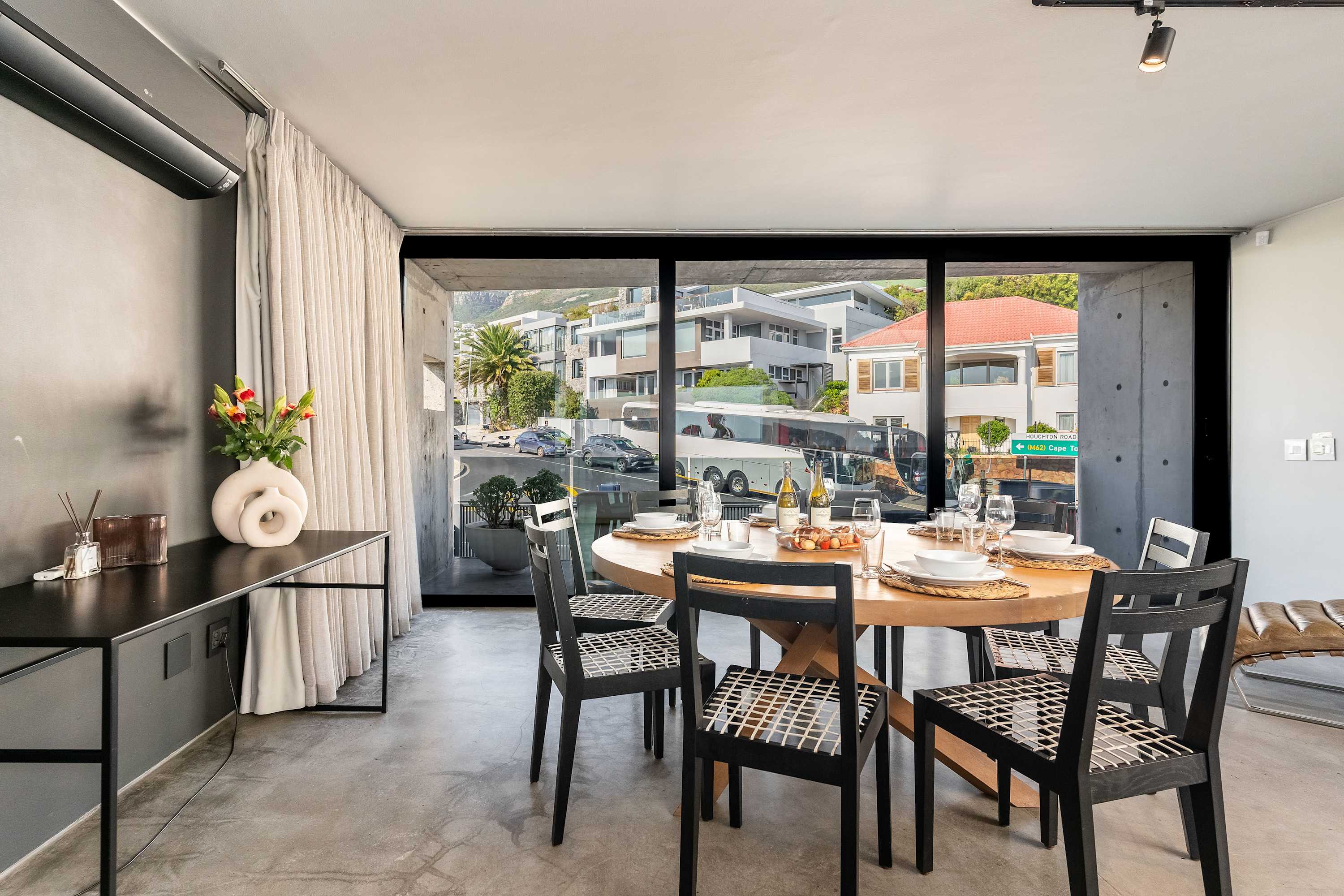 property_[object Object]_24