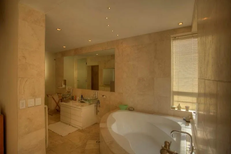 property_[object Object]_12