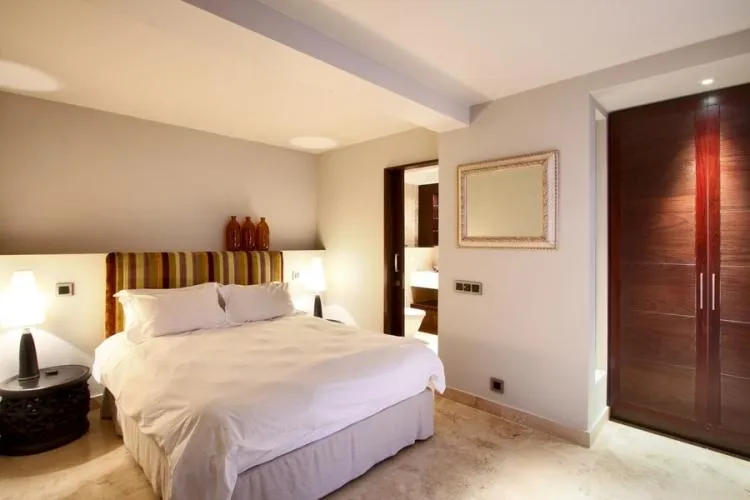 property_[object Object]_12