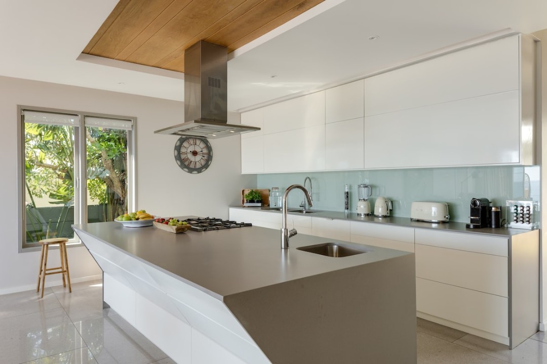 property_[object Object]_18