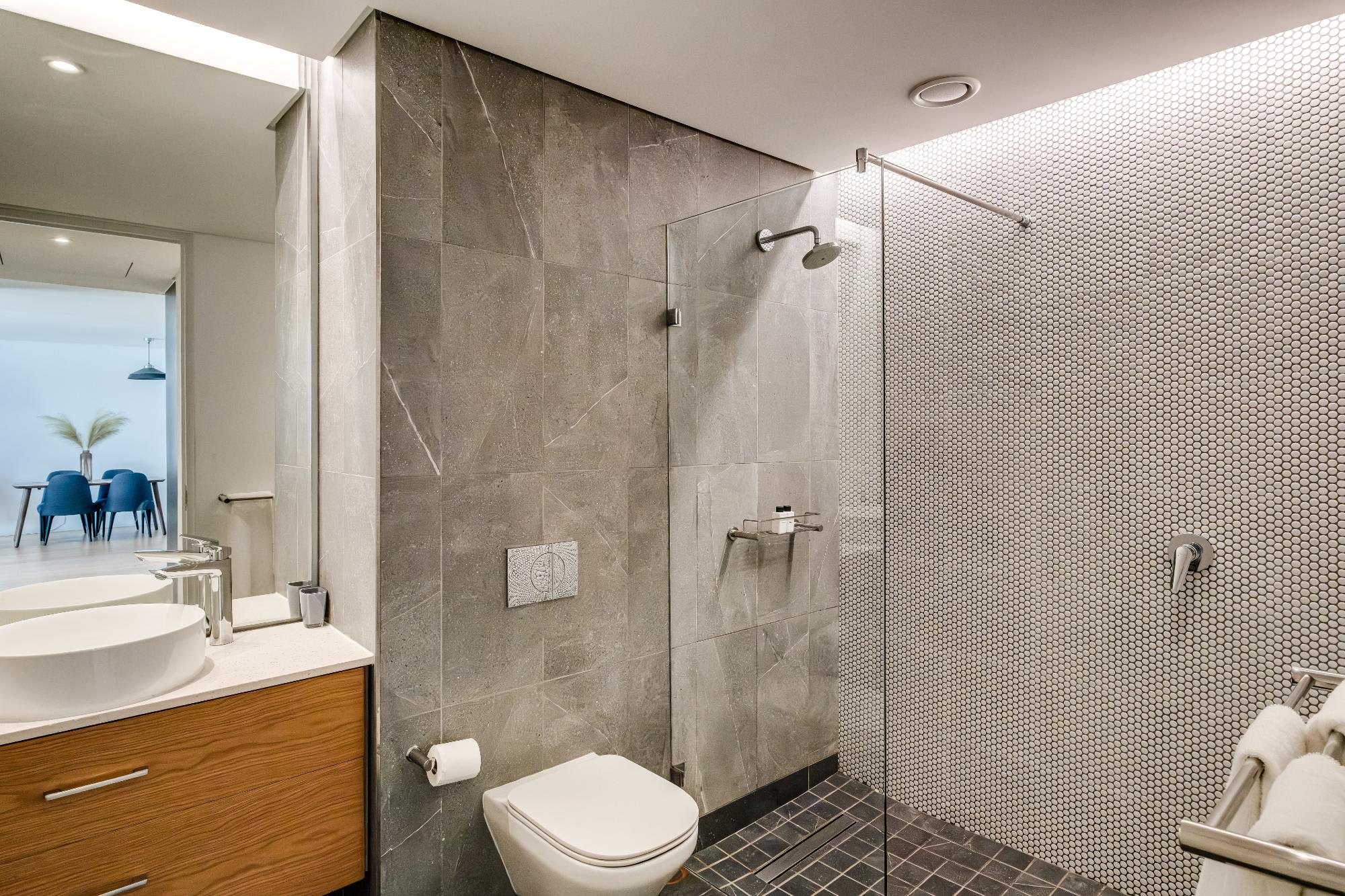 property_[object Object]_9