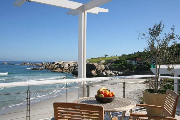 Glen Beach Penthouse, Camps Bay