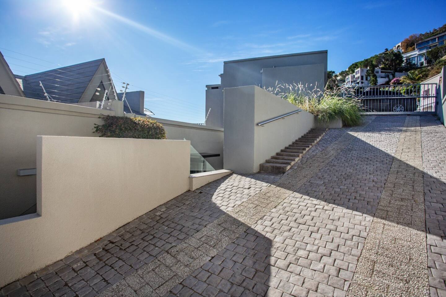 property_[object Object]_12