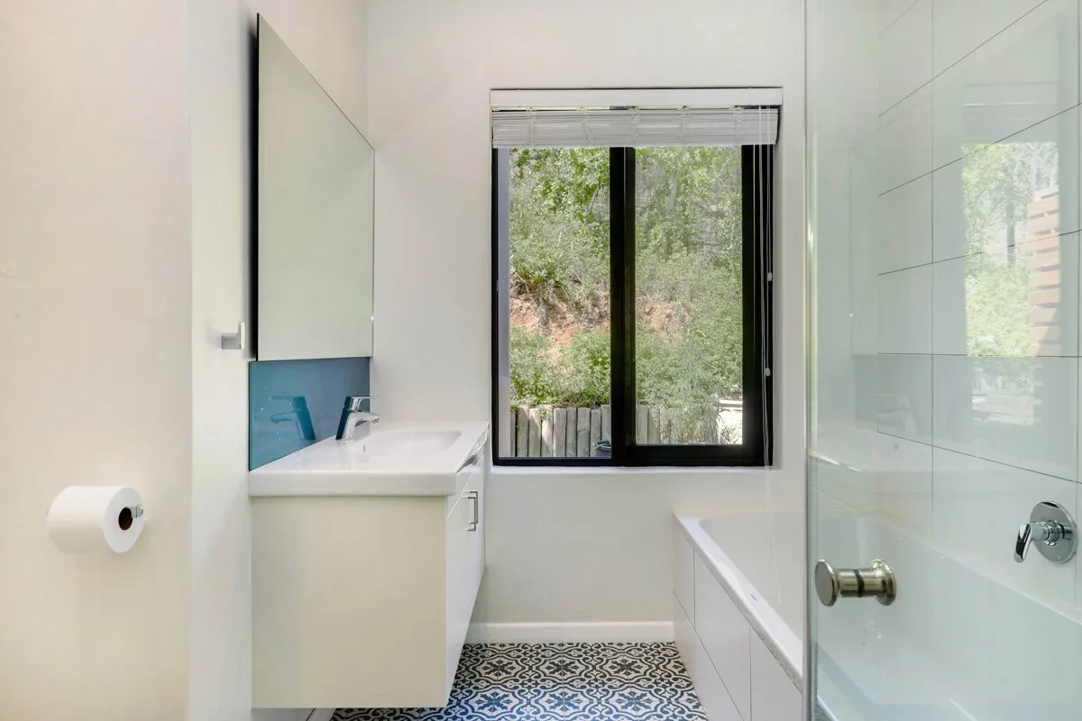 property_[object Object]_10