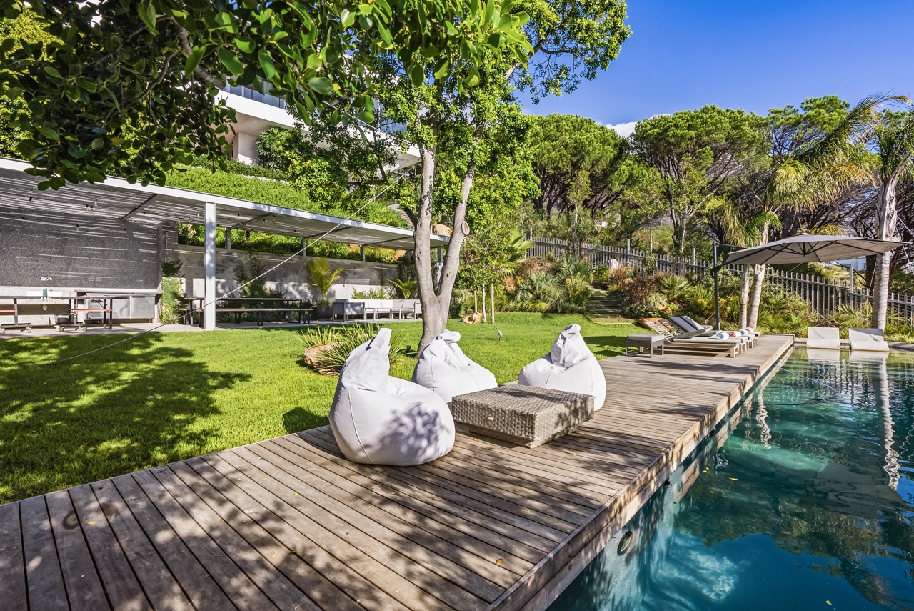 property_[object Object]_9