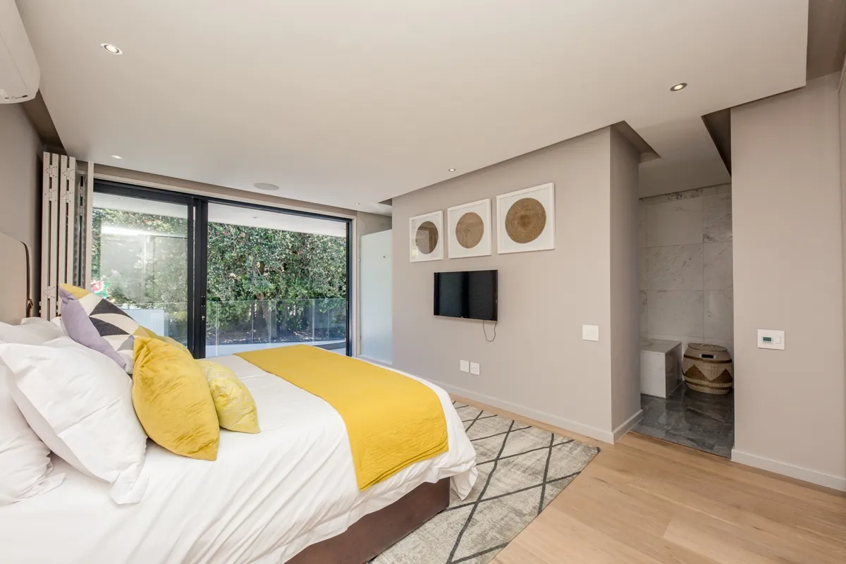 property_[object Object]_18