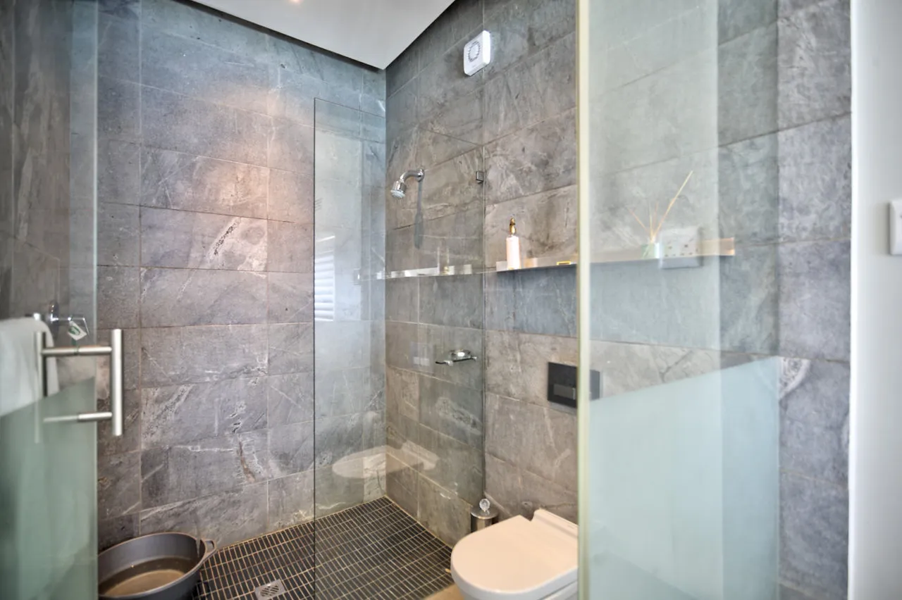 property_[object Object]_15