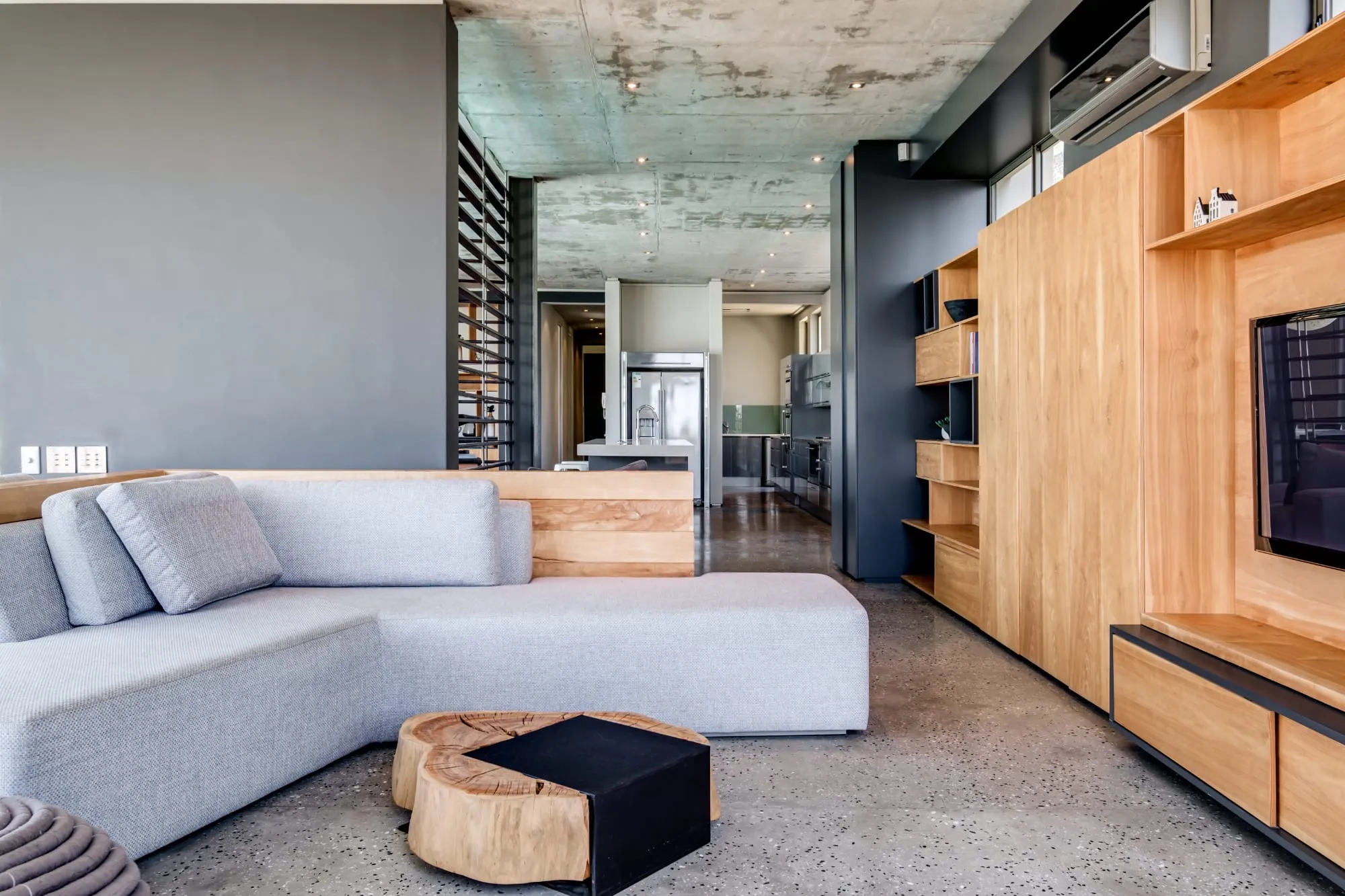 property_[object Object]_26