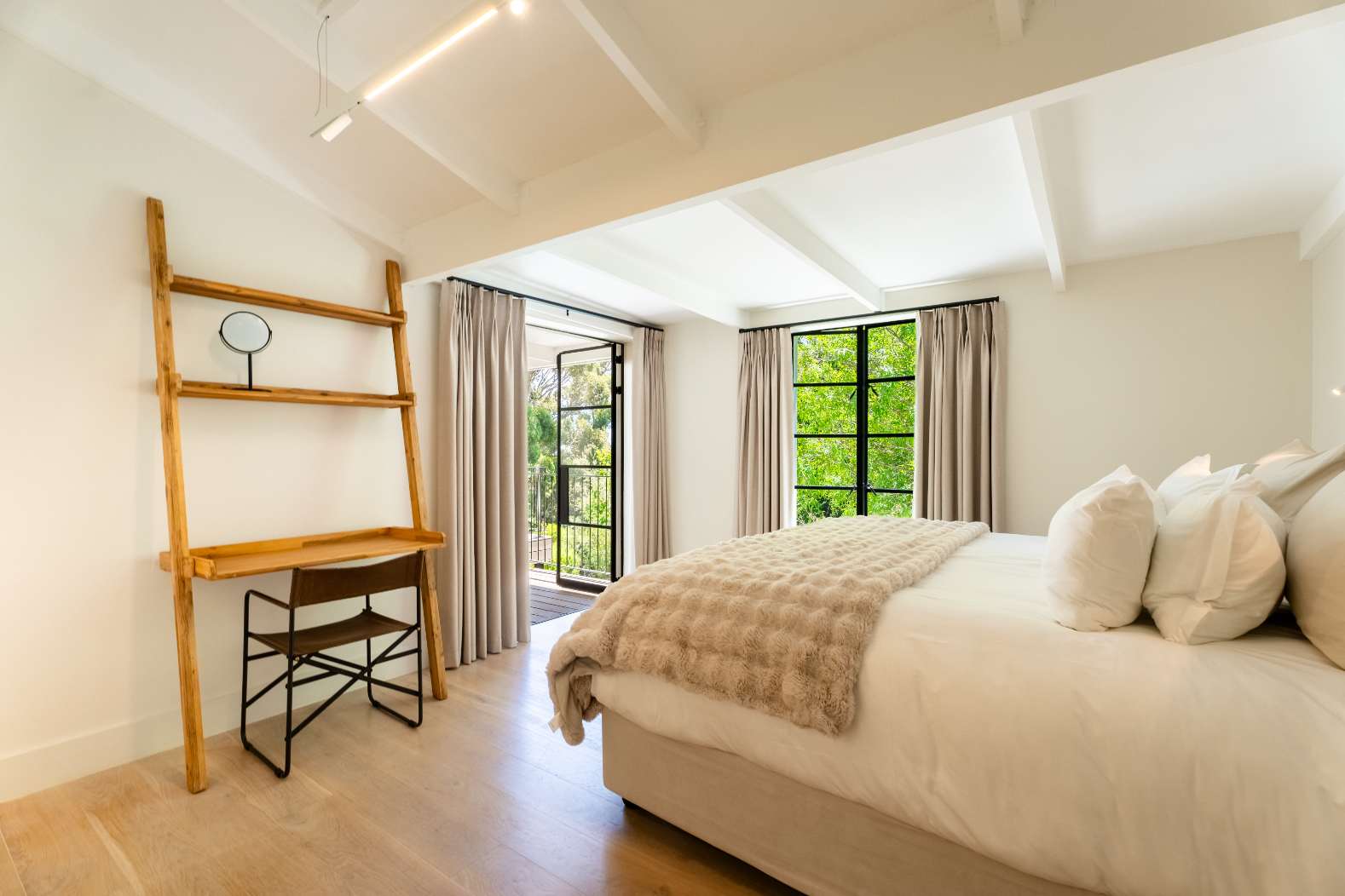 property_[object Object]_35