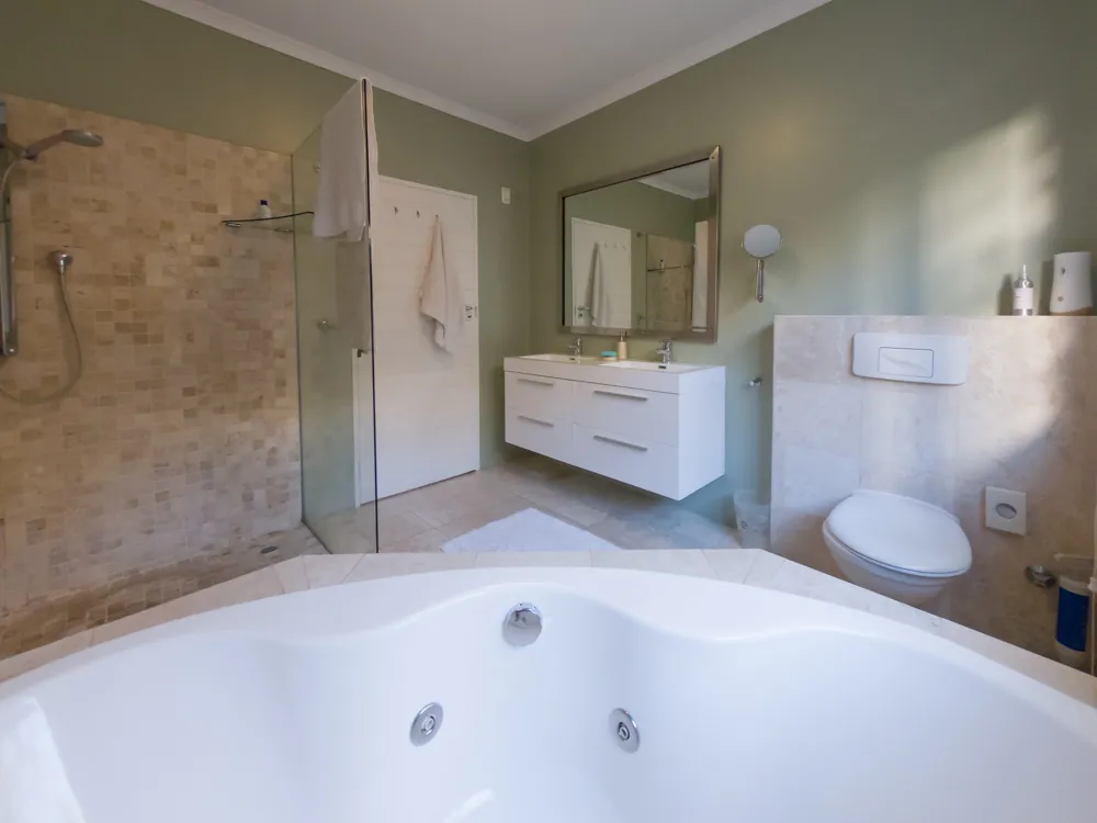 property_[object Object]_24