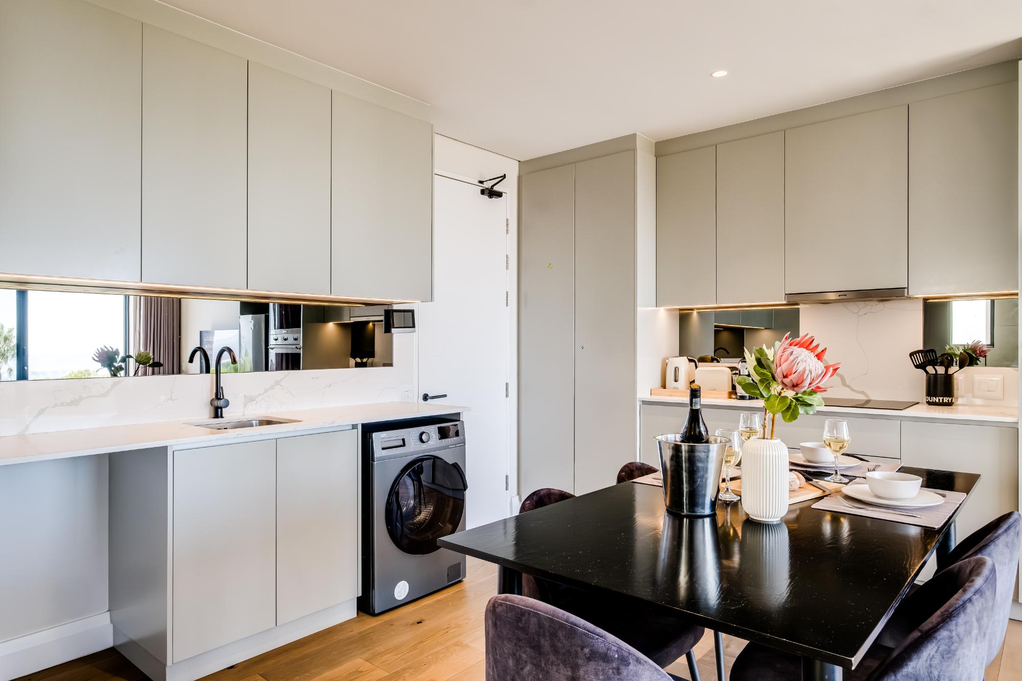 property_[object Object]_6