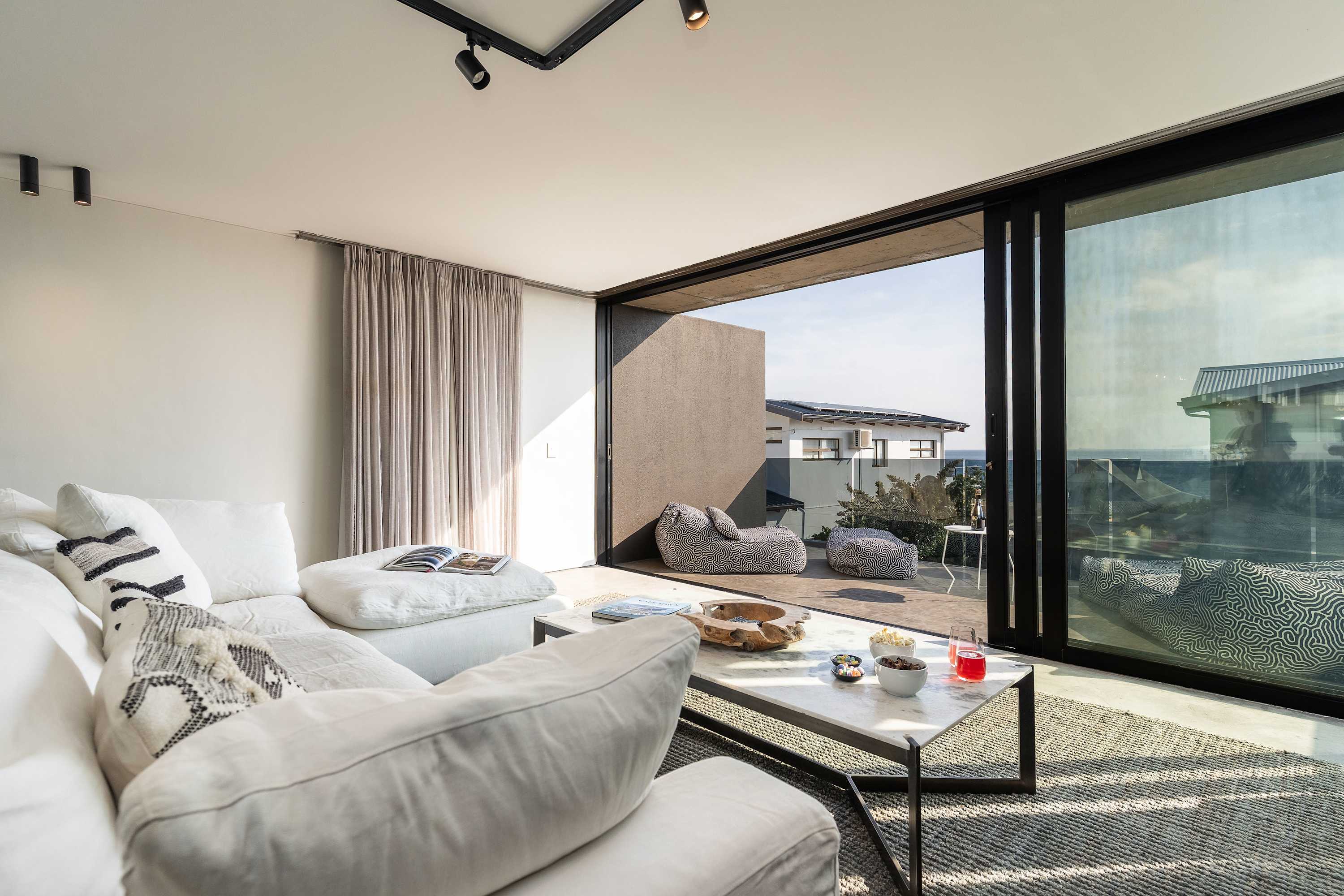 property_[object Object]_16