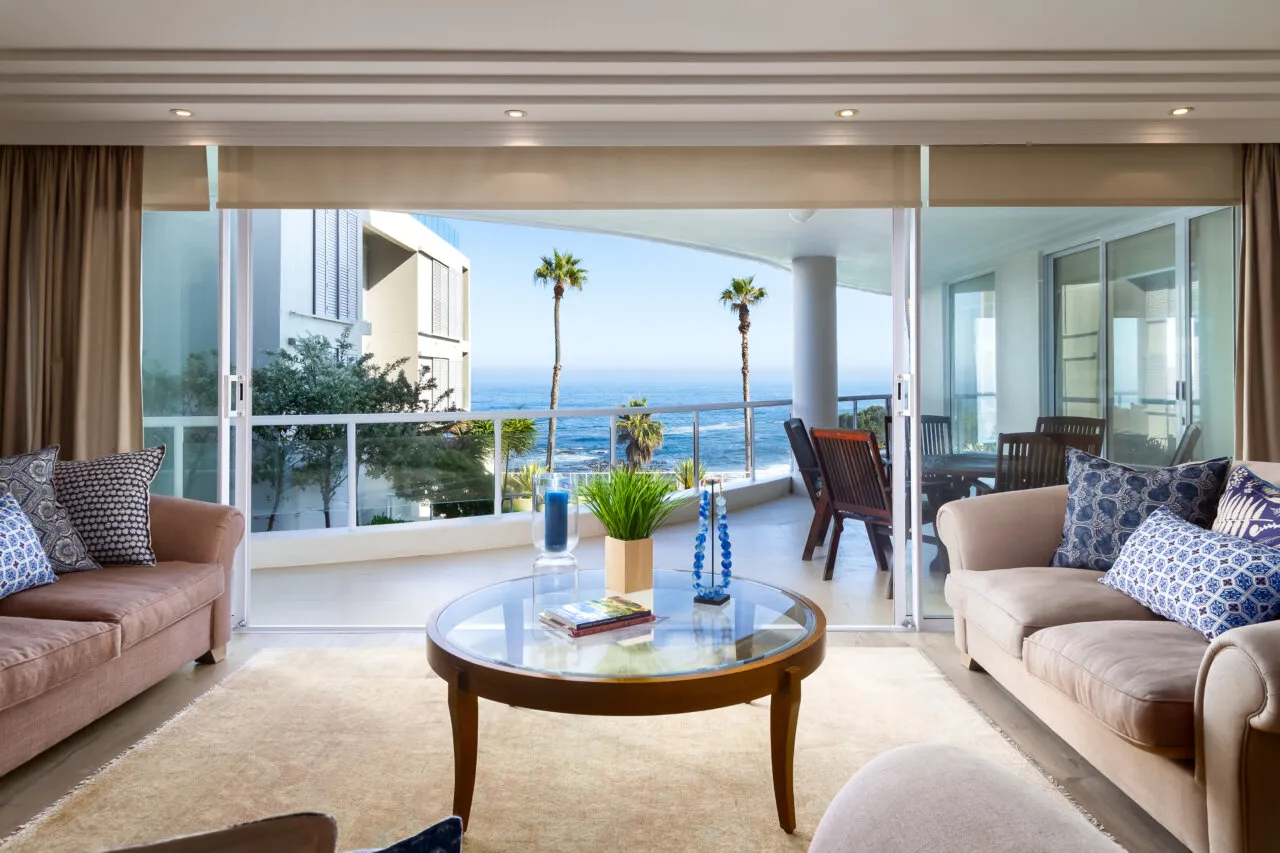 Sapphire, Sea Point