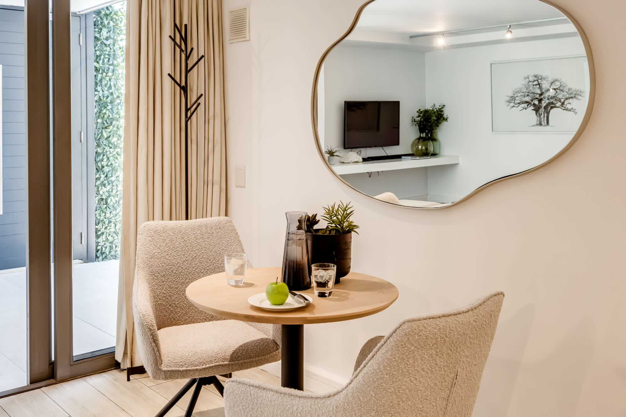 property_[object Object]_10