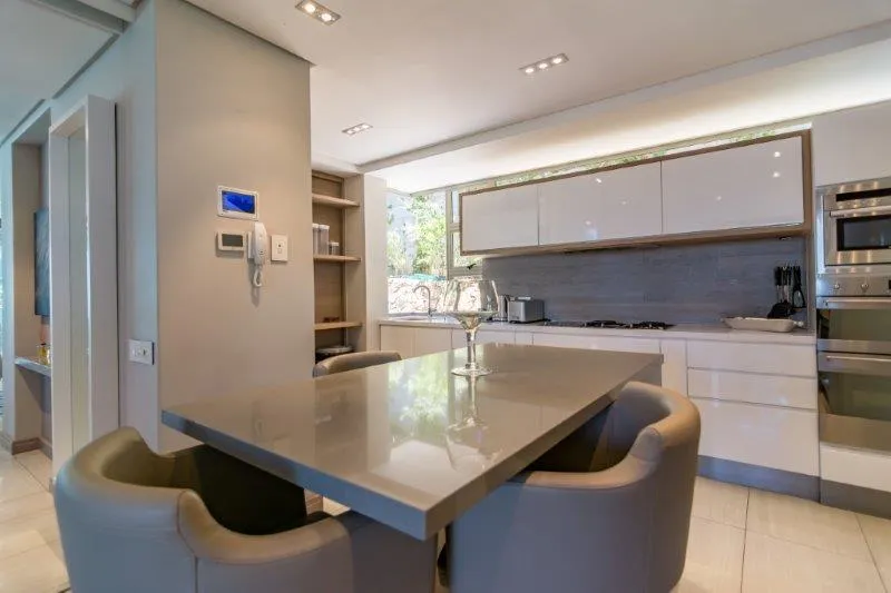 property_[object Object]_12