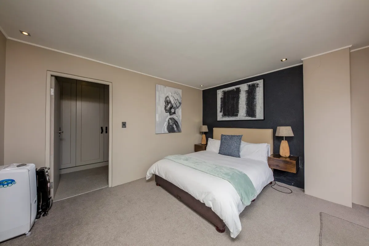 property_[object Object]_4